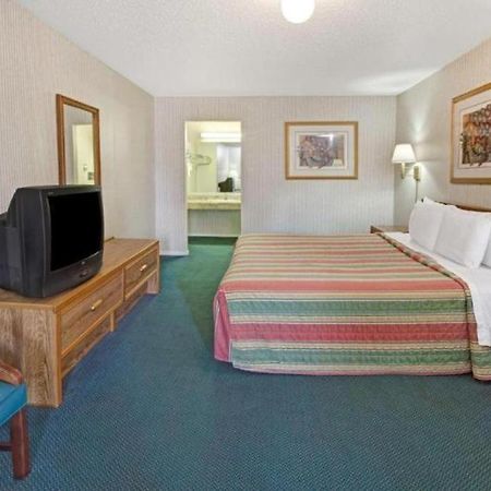 Knights Inn South Houston Tx Luaran gambar
